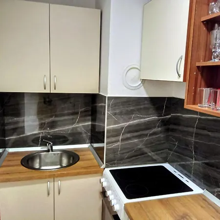Aura Apartment *