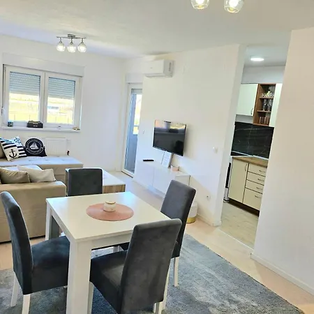 Aura Apartment